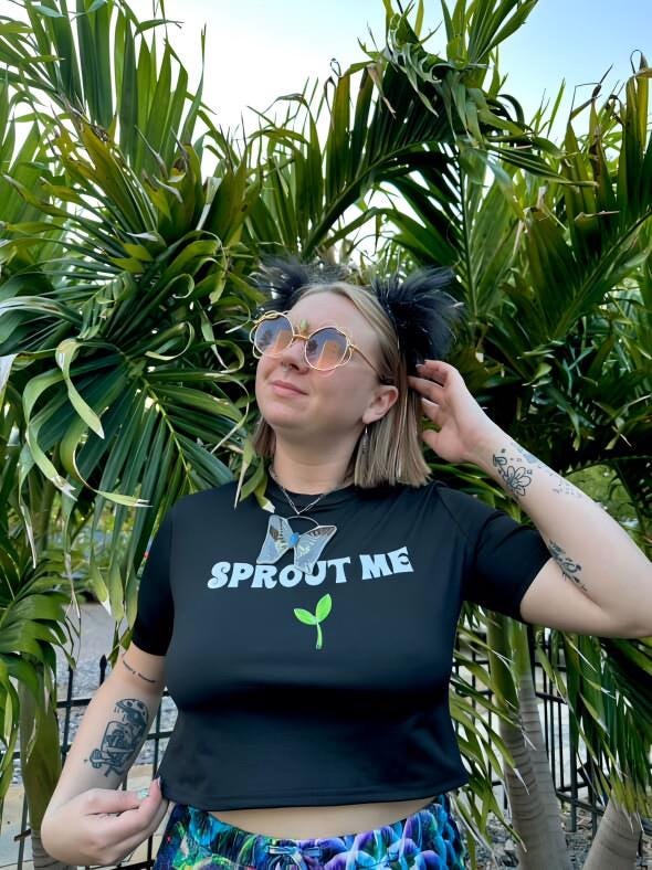 Sprout me crop top